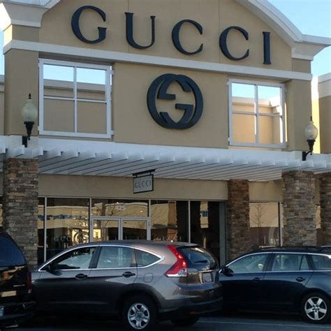 Gucci - outlet n. georgia reviews - After requesting for help after being in the store for about 10 minutes and wondering why it was only one sales person on the floor. Jordan slowly crept out from the back with low energy like he... Get directions, reviews and information for Gucci - Outlet N. Georgia in Dawsonville, GA. You can also find other Men's Apparel on MapQuest